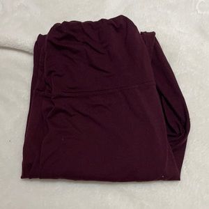 Maroon Capri leggings